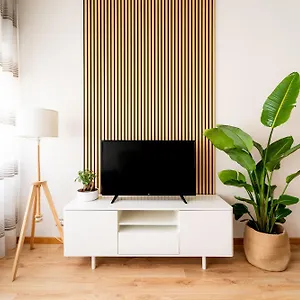 https://exclusive-2-bedroom-apartment-catania-center.taorminaitalyhotels.com