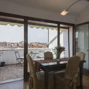 https://cabaloni-venice.hotelslidodijesolo.com